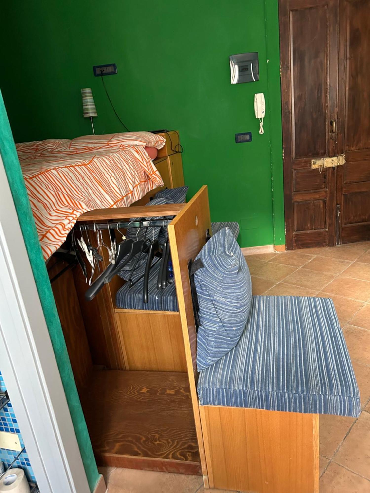 B&B L'Angolo Sulla Piazza Mirabella Imbaccari Luaran gambar